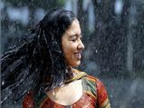 Monsoon Hair Care Tips: বর্ষায় চুলের সমস্যায় নাজেহাল? দেখে নিন কী ভাবে যত্ন নেবেন চুলের