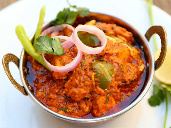 বাঙালি যেহেতু মাছের পর কচি পাঁঠার মাংস গলাধকরণ করতেই বেশি পছন্দ করে