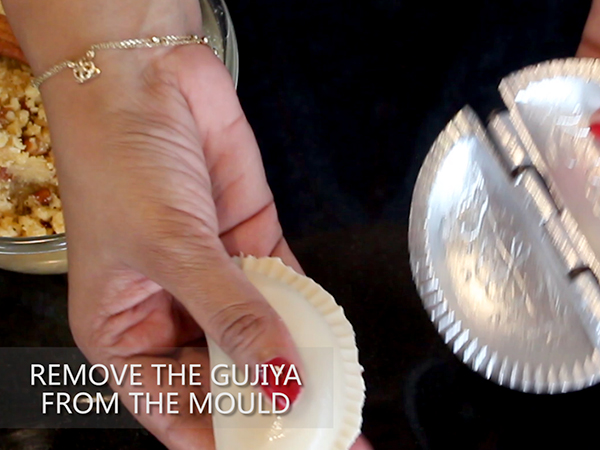 gujiya recipe gujiya recipe