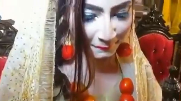 pakistani bride wore tomato jewellery