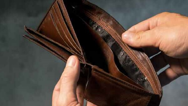 Vastu Tips For Keeping A Torn Wallet