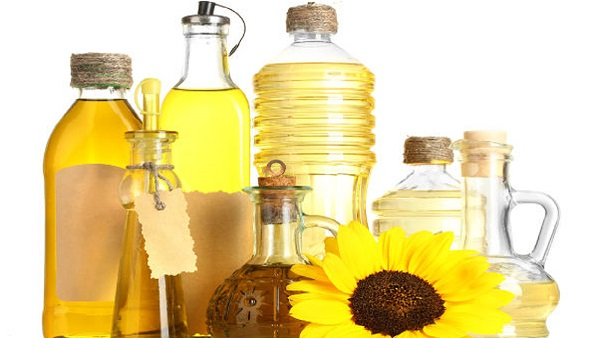 How to clean an oil bottle