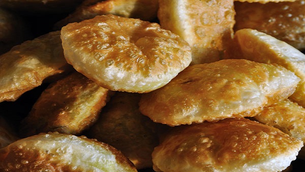 Aloo Pyaz Kachori Recipe