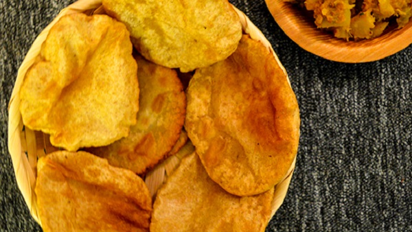 Tal Kheer and Taler Luchi Recipe