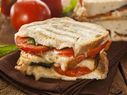 Tangy Cheese And Grilled Tomato Sandwich Recipe For Breakfast