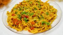 Chilli Garlic Maggi Recipe: ম্যাগির স্বাদে আনুন পরিবর্তন, বানান চিলি গার্লিক ম্যাগি!