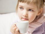 શું બાળકોને ચા આપવી યોગ્ય છે?