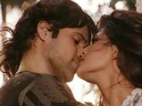 Kiss Day: जानें किस करते समय क्या क्या सोचता है आपका पार्टनर