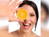 चमकदार और बेदाग स्किन के लिए लगाएं ऑरेंज जूस का फेस मास्क