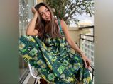 प्रिंटेड मैक्सी ड्रेस में बेहद ब्यूटीफुल लग रही हैं मलाइका, खरीद सकती हैं आप भी