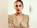 नाइट पार्टी में हॉट लुक के लिए हुमा कुरैशी के इस लेटेस्ट बोल्ड लुक से लें इंस्पिरेशन