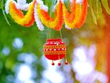 Krishna Janmashtami 2022: ऐसे सजाएं दही-हांडी की मटकी, लड्डू गोपाल हो जाएंगें खुश 