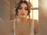 Makeup Tips: वायरल ब्यूटी ट्रेंड ‘क्लीन मेकअप लुक’, सिर्फ 5 मेकअप प्रोडक्ट्स से पाएं फ्लॉलेस फिनिश 