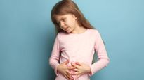 बच्चे के पेट में बार-बार दर्द कही इस बीमारी का तो नहीं संकेत, जानिए इससे बचने के उपाय