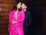 Priyanka-Nick Couple Goals: निक जोनास ने हाथ थाम प्रियंका को उतारा स्टेज से, हैरान हुए लोग, बोले- बेस्ट हसबैंड
