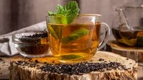 Ayurvedic Tea Recipe : पेट से जुड़ी समस्या से हो गए हैं परेशान, आयुर्वेदिक चाय पीकर लीवर करें डिटॉक्स
