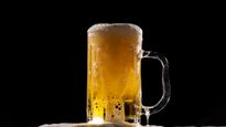 Beer Ke Nuksan: सावधान! कहीं आप एक्सपायरी बीयर तो नहीं पी रहे हैं, जानें इसे पीने के नुकसान