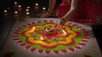 Diwali Rangoli Designs : द‍िवाली पर घर हो या ऑफ‍िस ऐसे बनाए खूबसूरत रंगोली, यहां देखें लेटेस्‍ट डिजाइन