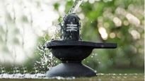 Sawan 2025 : शिवलिंग पर जल कैसे चढ़ाएं बैठकर या खड़े होकर, क्‍या है सही तरीका?