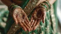  Sinjara Teej 2025 Mehndi Designs : सिंजारा पर लगाएं हाथों में प‍िया की नाम की मेहंदी, देखें खूबसूरत डिजाइन 