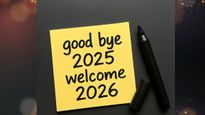 Goodbye 2025: पुराने साल को अलविदा कहने के लिए सोशल मीडिया वायरल हो रहे खास संदेश