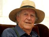 World Mourns The Death Of Everester Edmund Hillary