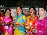 Men In Women's Attire To Worship Kottankulangara Bhagavathy
