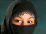Muslim Jewellery Shop Bans Customers Wearing Veils