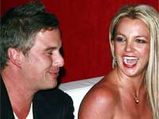 Britney's Ex Boy Friend With A Britney Look Alike Girl