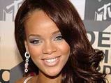 $50k For Rihanna's Family Reunion