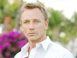 Daniel Craig And Hugh Jackman Raises Money For Charity