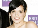 Lily Allen Feels Overweight 
