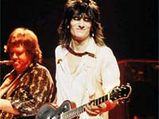 Ronnie Wood Sells House To Pay For Divorce 