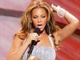 Victoria Beckham Dresses Up Beyonce