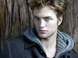 Robert Pattinson And Kristen Get Intimate