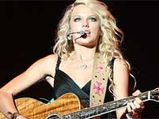 Taylor Swift â€“ Entertainer Of The Year