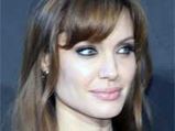 Angelina Jolie Never Enjoys A Peaceful Bath!