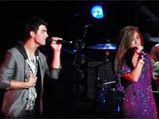 Is Joe Jonas Cheating On Ashely With Demi Lovato?