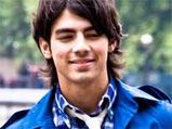 Ashley Greene Avoids Joe Jonas