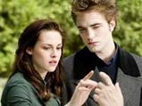 Robert Pattinson To Marry Next Month!