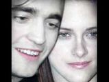 Robert Pattinson 'Promises' With A Ring!