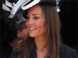 Kate Middleton Visits Princess Diana's Grave