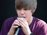 Justin Bieber's Got Something Special For His Lady Fans!