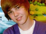 Justin Bieber, Gomez Are Busy Dating At Hawaii