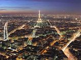 Paris: Favorite Destination Of King Khan!