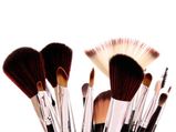 Types Of Makeup Brushes & Their Uses!