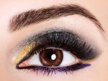 How To Get Sparkling Eyes With Makeup?