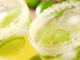 Lemonade: Summer Mocktail With Lemon!