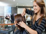 5 Signs That You Need Hair Makeover 