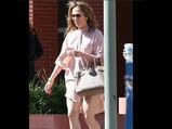 Jennifer Lopez' Flirty Dress!!